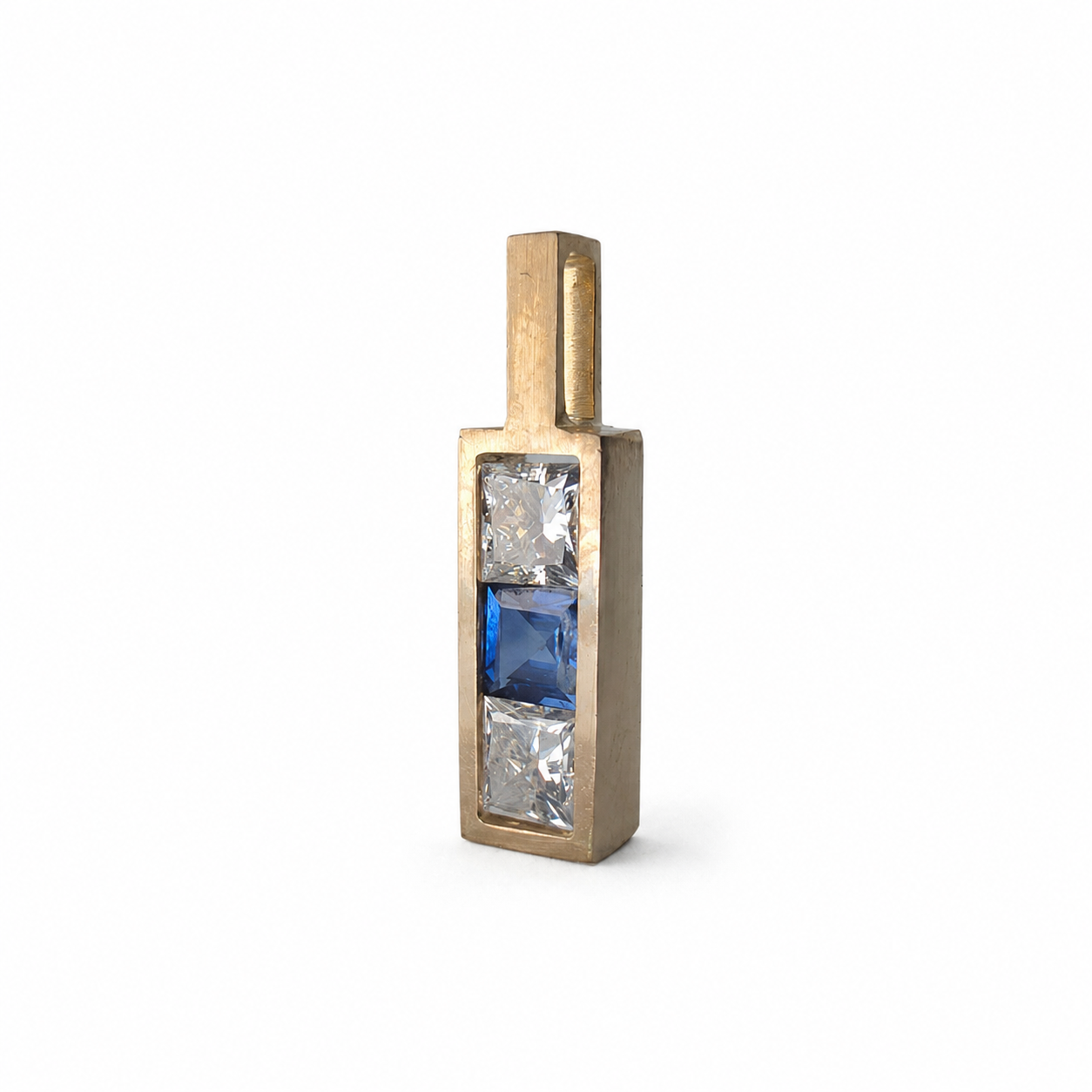Ceylon Sapphire & Lab Diamond Pendant | Carbon & Gold